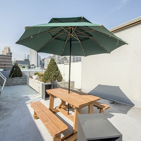 Philstay Myeongdong Metro Сеул Экстерьер фото